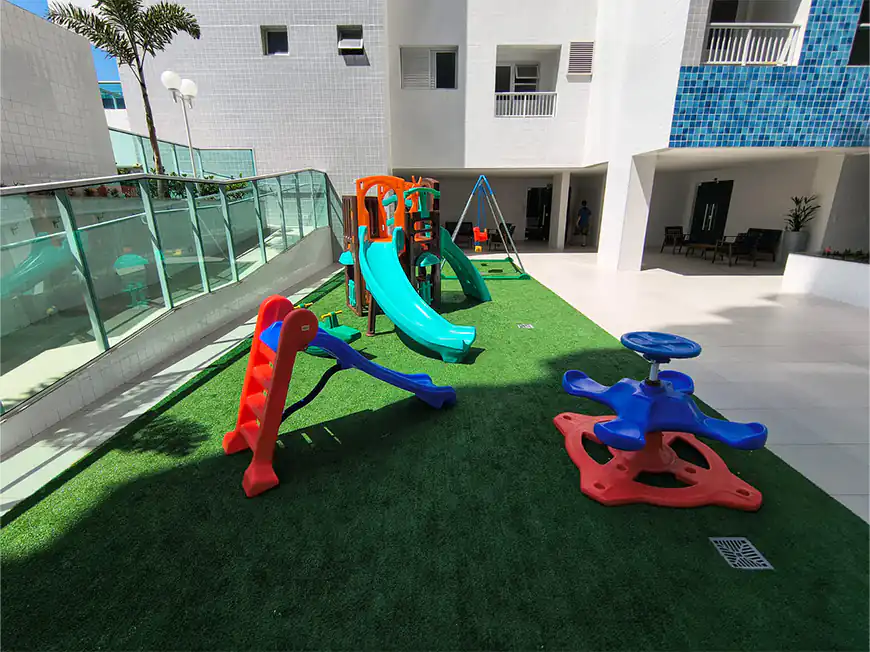 REFAP1379_0001s_0014_32 PLAYGROUND REFAP1379