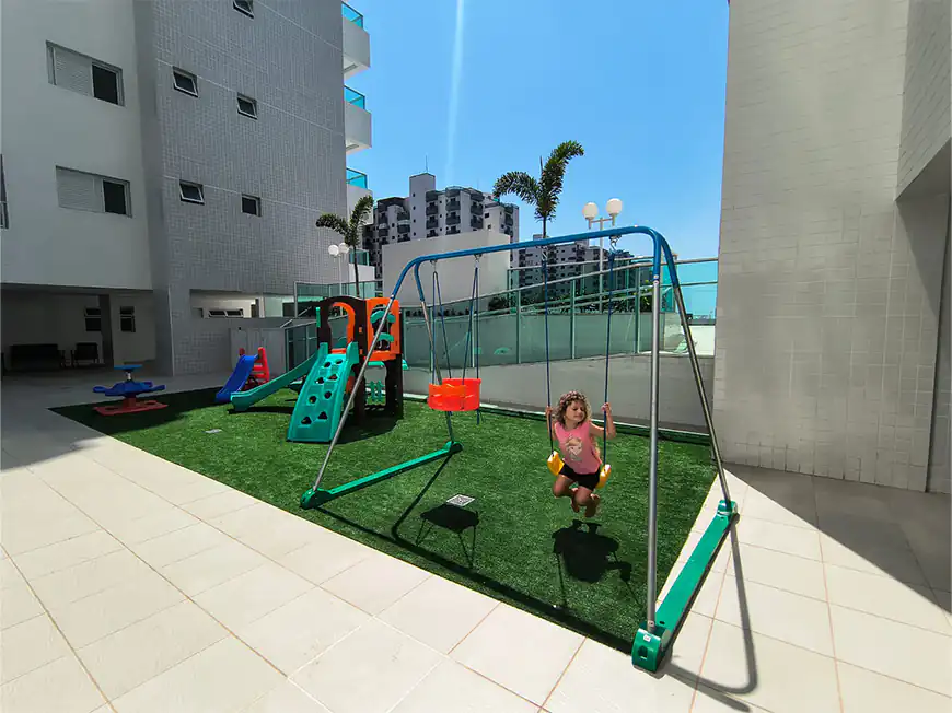 REFAP1379_0001s_0015_33 PLAYGROUND REFAP1379