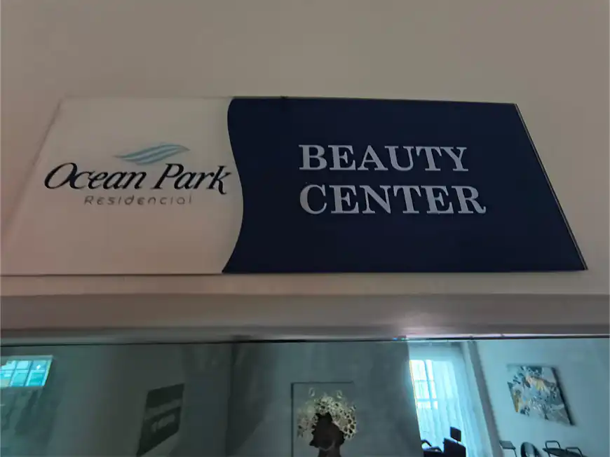 REFAP1379_0001s_0023_41 BEAUTY CENTER REFAP1379